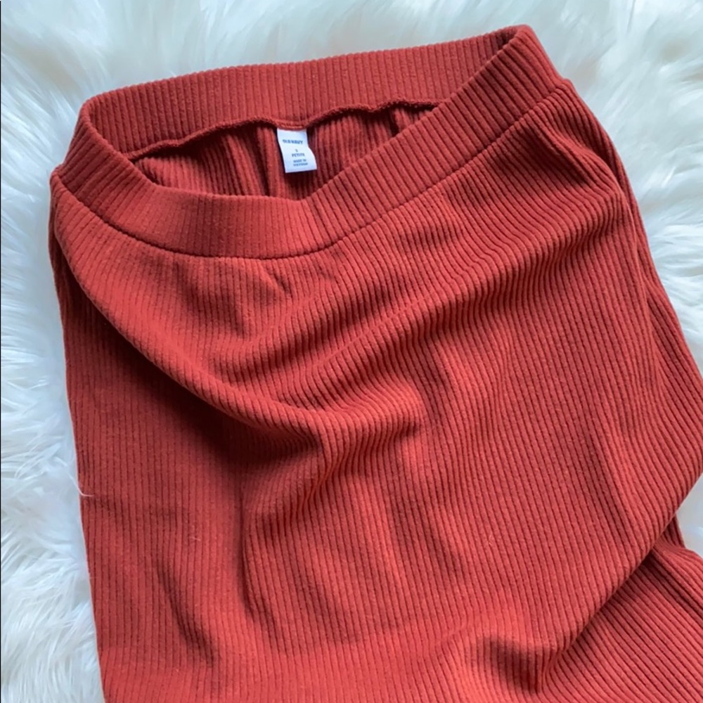 Old Navy petite ribbed midi skirt